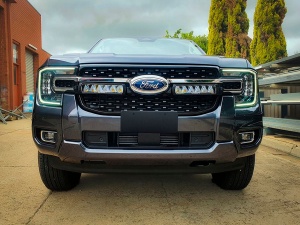 Set de proiectoare auxiliare Ford Ranger Limited (2023+), 2 x Lazer Triple-R 850 Gen2, Triple-R 850 Gen2 (lumină de poziție)
