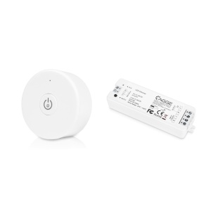 Controler pentru bandă LED AGGE pentru o singură culoare, RF 2.4 GHz, unitate de control + telecomandă reglarea intensității o tastă (Alb)