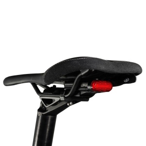 Lampă spate pentru bicicletă LUPINE C14 Mag - 45 lm / Reîncărcabil