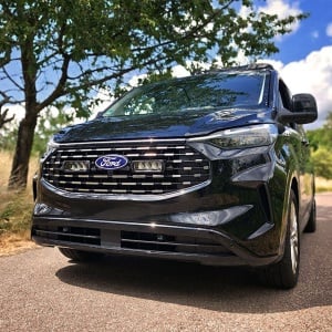 Kit de proiectoare auxiliare Ford Tourneo Custom / Nugget (2024+), Lazer Triple-R 750, 2 x Triple-R 750 GEN2 (cu lumină de poziție)