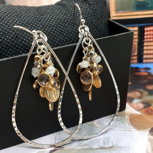 Tear with Beads Earrings - Img 1