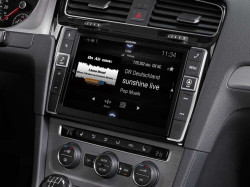 ALPINE i902D-G7 ALPINE STYLE CU ECRAN DE 9″ PENTRU VW GOLF VII Sistem Media Alpine Style cu ecran de 9″ pentru VW GOLF 7, compatibil Apple Car Play si Android Auto