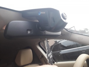 BLUELENS CUSTOM DUAL BMW - S DEDICATA BMW SERIA 1 2 3 4 5 6 7 CAMERA VIDEO AUTO FATA - SPATE DESTINATE MASINILOR CU SENZORI DE PLOAIE / LUMINI