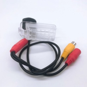 CAMERA VIDEO AUTO DEDICATA PENTRU MERSUL CU SPATELE COMPATIBILA CU FORD ECOSPORT 2013 DESCHIDERE 120 DE GRADE INSTALARE LA BECUL DE LA NUMAR U1 MODEL EDT-CAM-FD06-U1