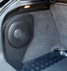 INCINTA INCHISA SUBWOOFER DEDICAT AUDI A3 8P, 200 MM, 8L