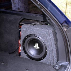 INCINTA INCHISA SUBWOOFER DEDICAT BMW SERIA 5 E39 TOURING, 250 MM, 15L
