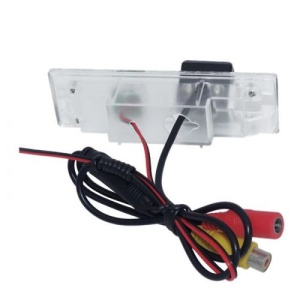 CAMERA VIDEO AUTO DEDICATA PENTRU MERSUL CU SPATELE COMPATIBILA CU BMW 120i DESCHIDERE 150 DE GRADE INSTALARE LA BECUL DE LA NUMAR U2 EDT-CAM-BMW02-U2