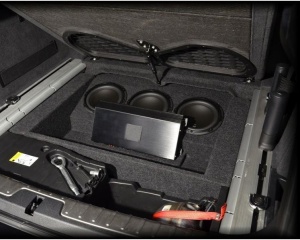 INCINTA INCHISA SUBWOOFER DEDICAT BMW X6 F16, 3 X 200 MM, 25L