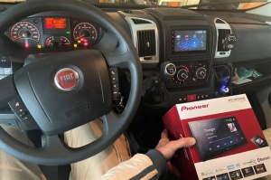 Player Multimedia 2DIN Unit Pioneer SPH-DA160DAB 6.8 " Touchscreen USB GPS Bluetooth Android Auto si USB Mirroring pentru Android Apple Carplay DAB/DAB+ Digital Radio