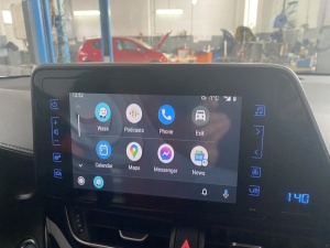 INTERFATA WIRELESS CARPLAY SI WIRELESS ANDROID AUTO PENTRU TOYOTA TOUCH2 2013-2018