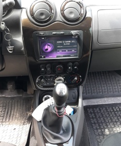 RAMA ADAPTOARE DEDICATA DACIA LOGAN / DUSTER / SANDERO PENTRU RADIO SAU NAVIGATIE DE FABRICA OEM SAU ANDROID