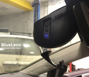 BLUELENS CUSTOM DUAL VOLKSWAGEN GOLF 7 DEDICATA CAMERA VIDEO AUTO FATA - SPATE DESTINATE MASINILOR CU SENZORI DE PLOAIE / LUMINI