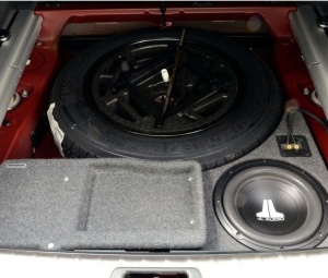 INCINTA INCHISA SUBWOOFER DEDICAT BMW X6 E71E72, 250 MM, 15L