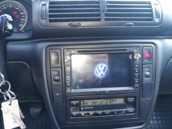 NAVIGATIE ANDROID 8.0 DEDICATA VW PASSAT B5 GOLF 4 SKODA OCTAVIA SUPERB FABIA SEAT LEON ALHAMBRA PEUGEOT 307 MODEL XTRONS PR78MTW OCTA CORE 2G RAM 16GB CARKIT MIRROR LINK WAZE MODEL PREMIUM