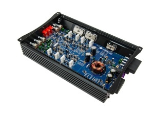 PACHET AMPLIFICATOR SI DIFUZOARE AUTO Aura AMP 4.60, 4 canale, 150W, Clasa AВ + Difuzoare auto midrange Aura SM A654 + Kit de cabluri