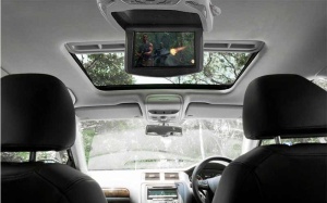PLAFONIERA AUTO CU DVD VR-1338D MONITOR LCD 13,3'' USB SD PLAYER 2 INTRARI VIDEO SUPER PRET ! 2 FETE DE SCHIMB! MONTAJ CALIFICAT IN TOATA TARA ! - Img 2