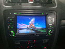 NAVIGATIE ANDROID DEDICATA SKODA OCTAVIA 2 ECRAN 8'' CAPACITIV 16GB 2GB RAM INTERNET 3G WIFI QUAD-CORE 1,6 GHZ DVR CARKIT BLUETOOTH MIRROR LINK MODEL PREMIUM