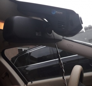 BLUELENS CUSTOM DUAL BMW - S DEDICATA BMW SERIA 1 2 3 4 5 6 7 CAMERA VIDEO AUTO FATA - SPATE DESTINATE MASINILOR CU SENZORI DE PLOAIE / LUMINI