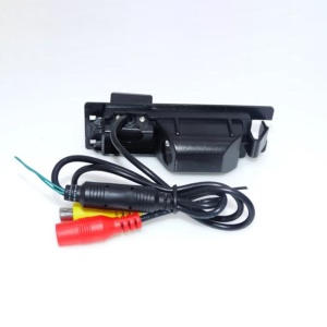 CAMERA VIDEO AUTO DEDICATA PENTRU MERSUL CU SPATELE COMPATIBILA CU OPEL LA CROSSE/EXCELLE DESCHIDERE 150 DE GRADE INSTALARE LA BECUL DE LA NUMAR U2 MODEL EDT-CAM-BK04-U2