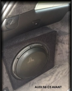 INCINTA INCHISA SUBWOOFER DEDICAT AUDI A6 C5 / S6 C5 AVANT, 250 MM, 15L