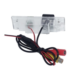 CAMERA VIDEO AUTO DEDICATA PENTRU MERSUL CU SPATELE COMPATIBILA CU BMW 120i DESCHIDERE 120 DE GRADE INSTALARE LA BECUL DE LA NUMAR U1 EDT-CAM-BMW02-U1