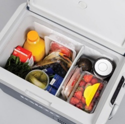 Frigider auto cu compresor, display, alimentare la 12/24V DC si 100-240V AC, capacitate aprox. 34 litri