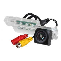 CAMERA VIDEO AUTO DEDICATA PENTRU MERSUL CU SPATELE COMPATIBILA CU VW CC 2013/GOLF 7 DESCHIDERE 120 DE GRADE INSTALARE LA BECUL DE LA NUMAR U1 MODEL EDT-CAM-VW11-U1