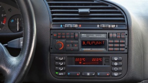 Mp3 Player auto 1Din Radio Epoca Retro Vintage cu Bluetooth Blaupunkt Frankfurt RCM 82 DAB