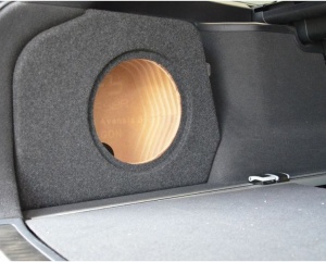 INCINTA INCHISA SUBWOOFER DEDICAT TOYOTA AVENSIS 3 WAGON, 250 MM, 15L