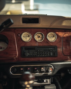 Mp3 Player auto 1Din Radio Epoca Retro Vintage cu Bluetooth Blaupunkt Bremen SQR 46 DAB