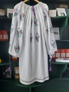 Rochie cu panseluțe stilizată