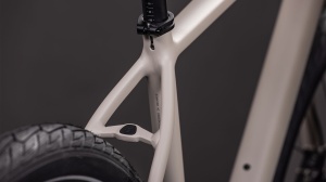 BICICLETA CUBE EDITOR PRO OATGREY GREY 2026 54 cm - Img 3