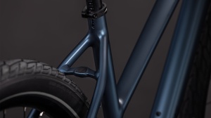 BICICLETA CUBE EDITOR PRO TRAPEZE MINERALBLUE CHROME 2026 46 cm - Img 3