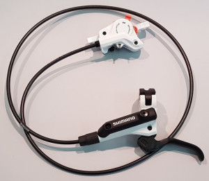 FRANA PE DISC SET ASAMBLAT SHIMANO DEORE BL-M506W(L) BR-M447W(F) FARA ADAPTOR PLACUTE RESIN FURTUN 1000MM SM-BH59 INCL. OLIVA SI INSERTIE CONECTARE ALB AMBALAT IND.