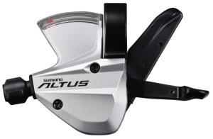 MANETA DE SCHIMBATOR SHIMANO ALTUS SL-M370-S STANGA 3 VIT. CABLU 1800MM O.G.D. ARGINTIU AMBALAT IND.