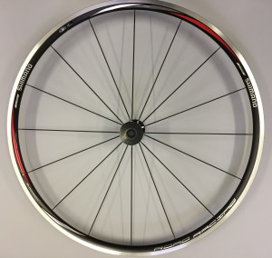 ROATA SHIMANO WH-R550 FATA OLD 100MM QR ARGINTIU JANTA CLINCHER STICKERE PT. EU NEGRU AMBALAT IND.