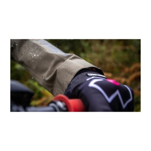 Spray Muc-Off Rain Shield Re-proofer 250ml - Img 6