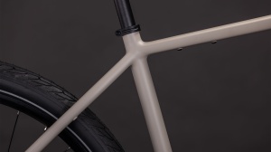BICICLETA CUBE EDITOR PRO OATGREY GREY 2026 62 cm - Img 4