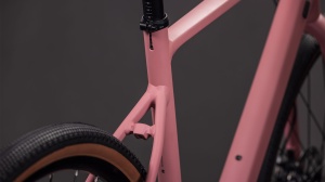 BICICLETA CUBE NUROAD ONE RUBY PUCE 2026 XL - Img 3