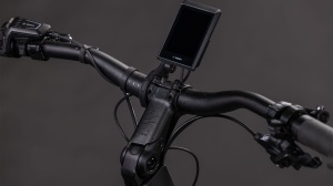 BICICLETA ELECTRICA CUBE KATHMANDU HYBRID C:62 SLX 400X EASY ENTRY LIQUIDBLACK BLUEDUST 2026 46 cm - Img 4