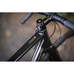 Bicicleta Superior X-ROAD Issue Black Metallic/Chrome Silver/Team Red 56cm - (L) - Img 4