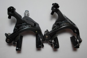 CLESTI DE FRANA SHIMANO ULTEGRA BR-6800 FATA & SPATE CS-51 SABOTI R55C4 PIULITA INGROPATA 10.5MM/12.5/18/27/32MM AMBALAT IND.