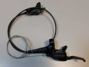 FRANA PE DISC SET ASAMBLAT SHIMANO HONE ST-M600(L) BR-M601(F) FARA ADAPTOR PLACUTE METAL FURTUN SM-BH59 900MM INCL. OLIVA & INSERTIE CONECTARE VRAC