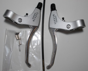 MANETA DE FRANA SHIMANO NEXAVE BL-T400 DREAPTA & STANGA PT. FRANA V-BRAKE/CANTI/ROLLER CABLU 1400/1600MM CAMASA 300/800MM NEAGRA AMBALAT IND.