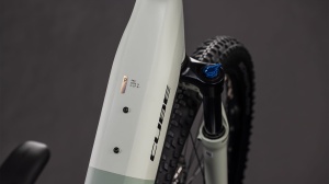 BICICLETA ELECTRICA CUBE REACTION HYBRID PRO 800 EASY ENTRY DESERTSTONE DRIEDHERBS 2026 cadru S (16") - roti 27.5 - Img 2