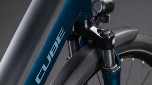 BICICLETA ELECTRICA CUBE SUPREME RT HYBRID COMFORT EX 600 EASY ENTRY NAUTICA PRISM 2026 50 cm - Img 3