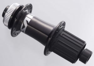 BUTUC SPATE SHIMANO FH-M810 SAINT PT. CENTER LOCK 36H 8/9-VIT. OLD:135MM CU AX DIA:12MM CU ROTOR MOUNT COVER AMBALAT IND.