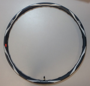 JANTA SHIMANO PT. ROTI WH-M775 FATA SAU SPATE 24H NEGRU ANODIZED CLINCHER (TIP TUBELESS) AMBALAT IND.