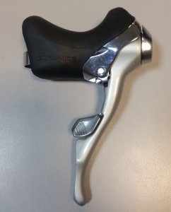 MANETA SCHIMBATOR/FRANA SHIMANO DURA-ACE ST-7400 DREAPTA 8 VIT. INCL. CABLU DE SCHIMBATOR VRAC