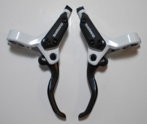 MANETE DE FRANA SHIMANO BL-M395-W STANGA & DREAPTA HIDRAULICE FURTUN SM-BH59-L 1000/1700MM ULEI 50CC X 2 ALB AMBALAT IND.